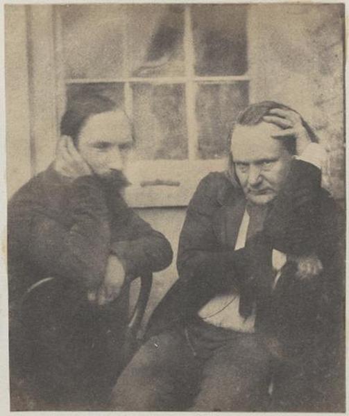 Victor Hugo et Auguste Vacquerie devant une fenêtre_0