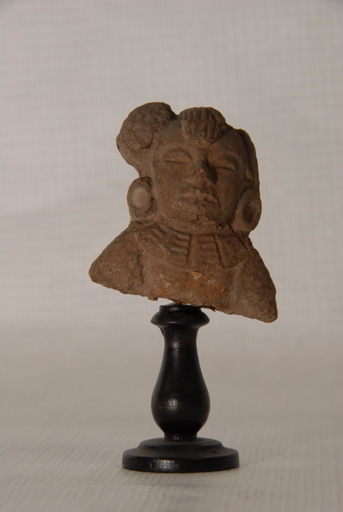 statuette;tête (élément)