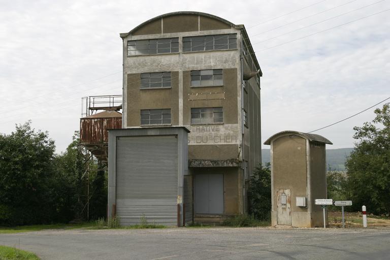 Vue côté route.