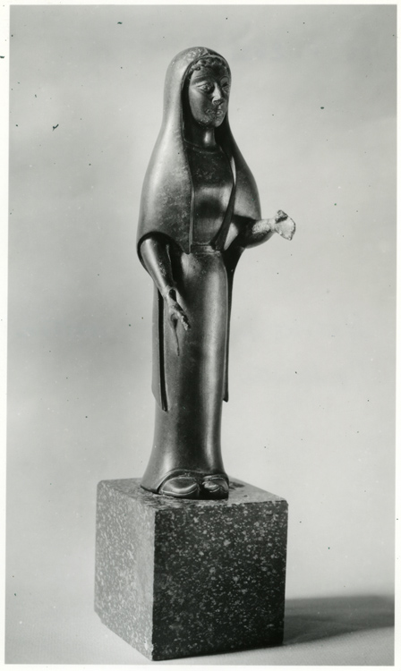 Cratère de Vix : statuette de femme ornant le couvercle