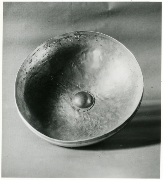 Coupe en bronze : intérieur
