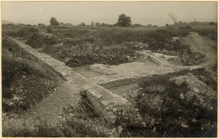 Abside ouest du monument à trois absides