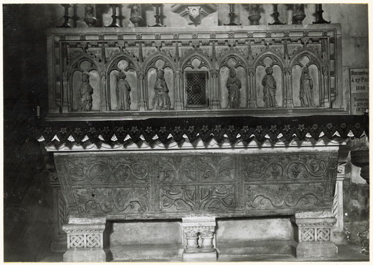 Sarcophage servant d’aute