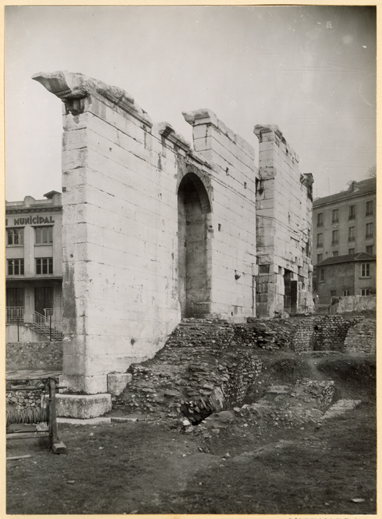 Mur d’échiffre nord de l’escalier sur le site de l’ancien forum (vu de l’ouest, sud-ouest)