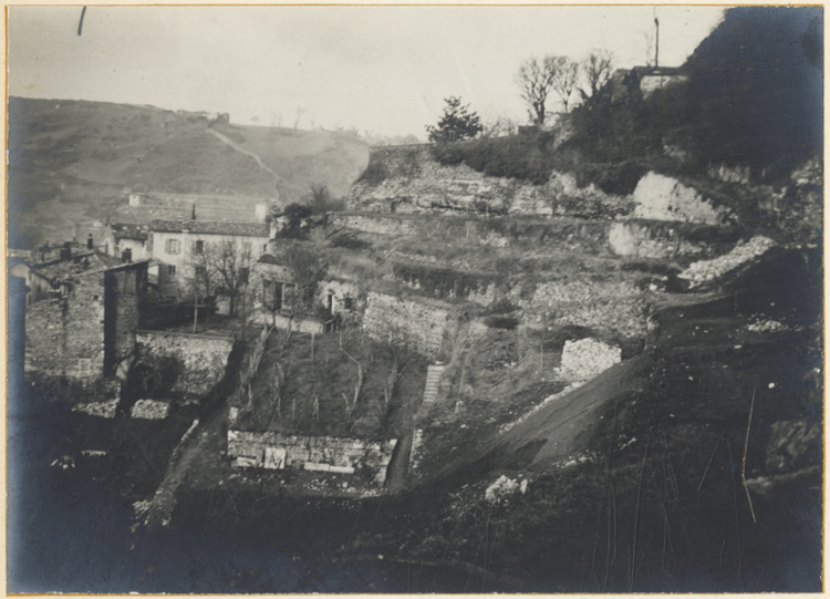 Vue du théâtre avant son dégagement