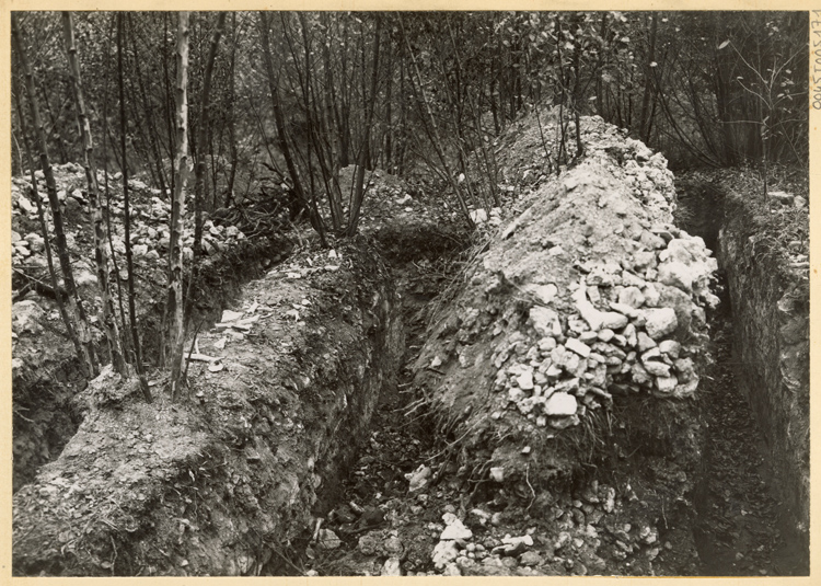 Murailles nord et sud (de gauche à droite)