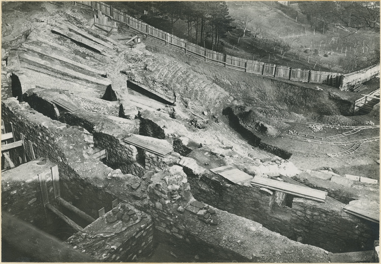 État des fouilles du théâtre au 1er février 1934