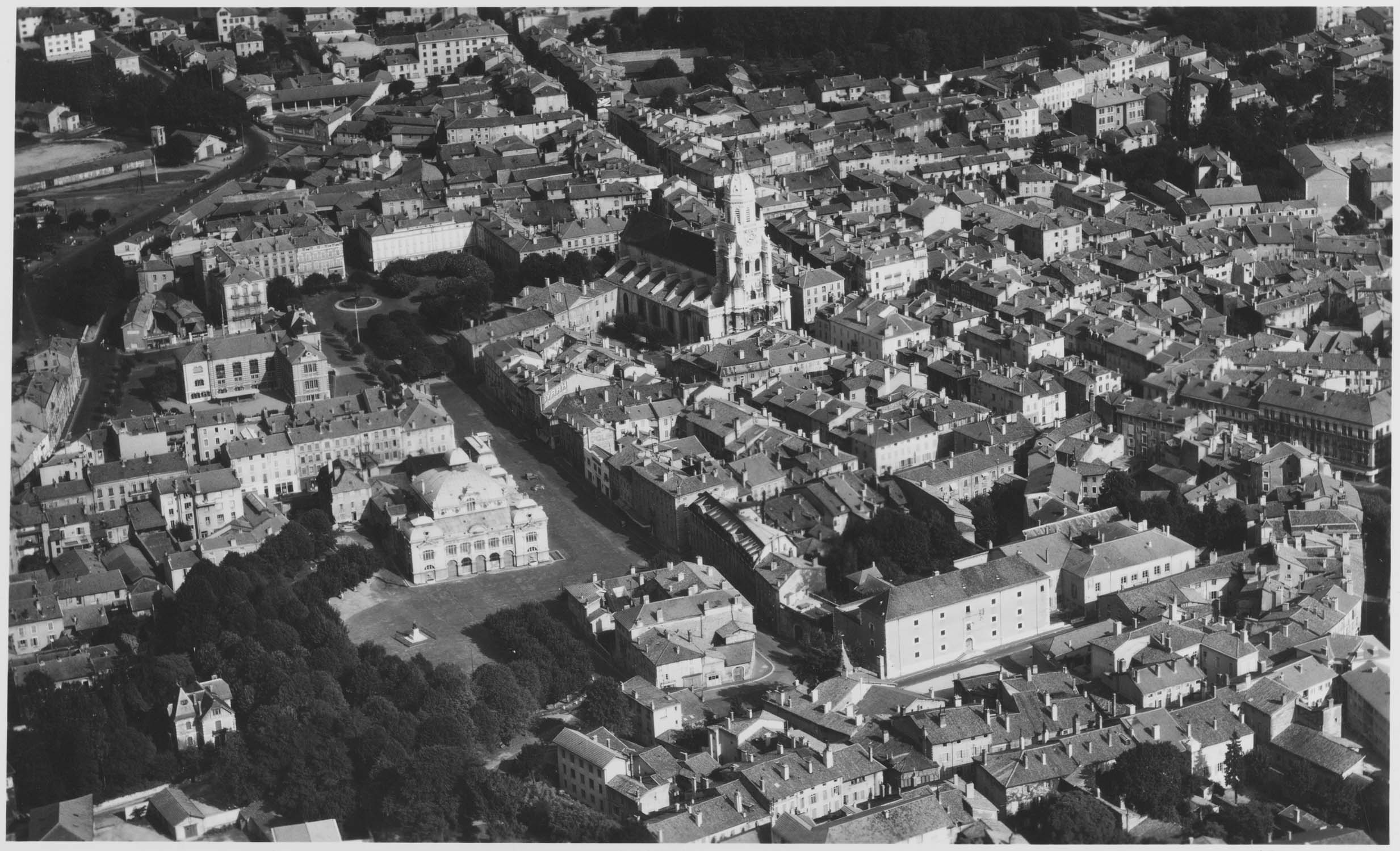 La ville et l’église