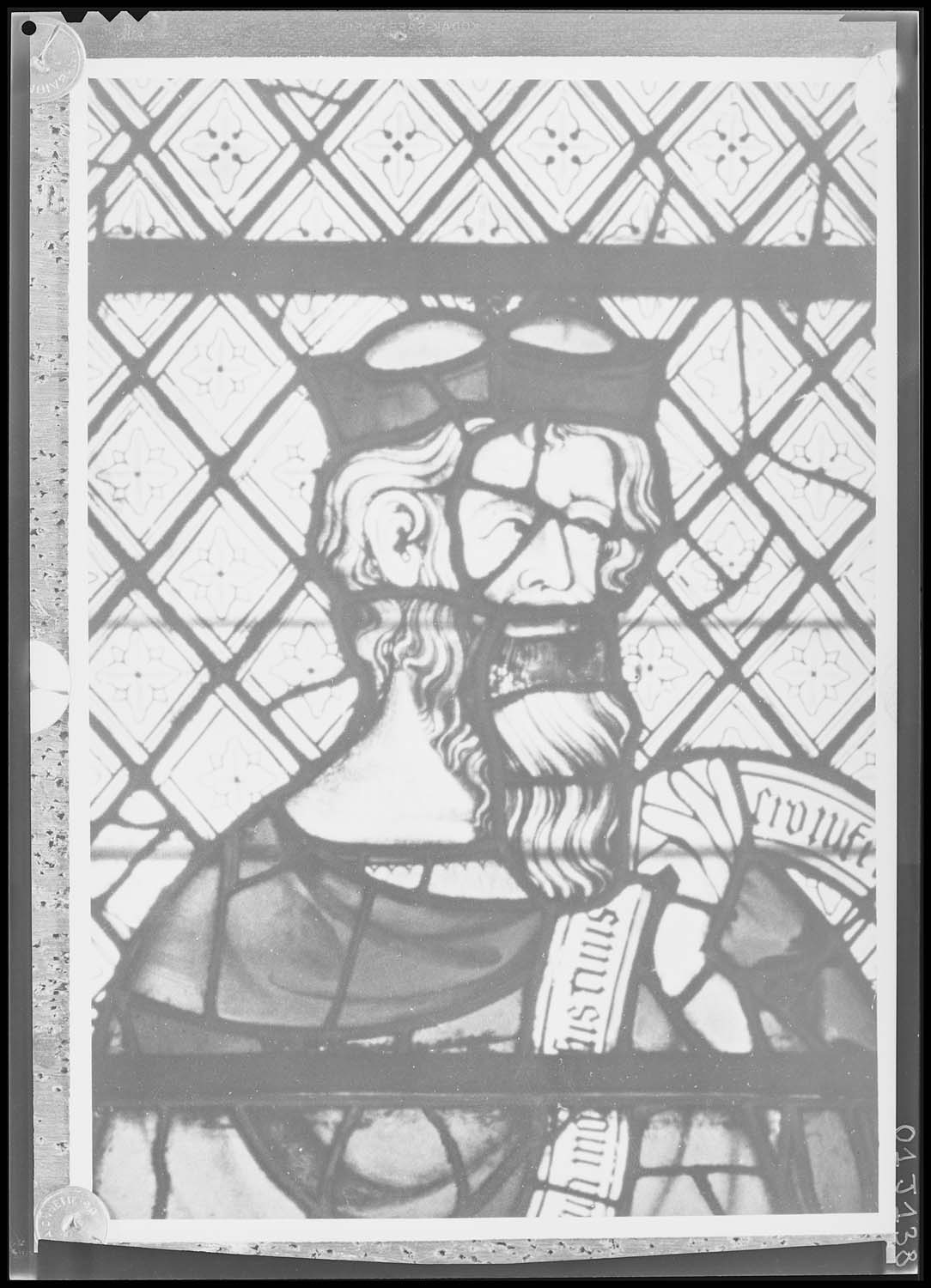 Eglise abbatiale : baie 205