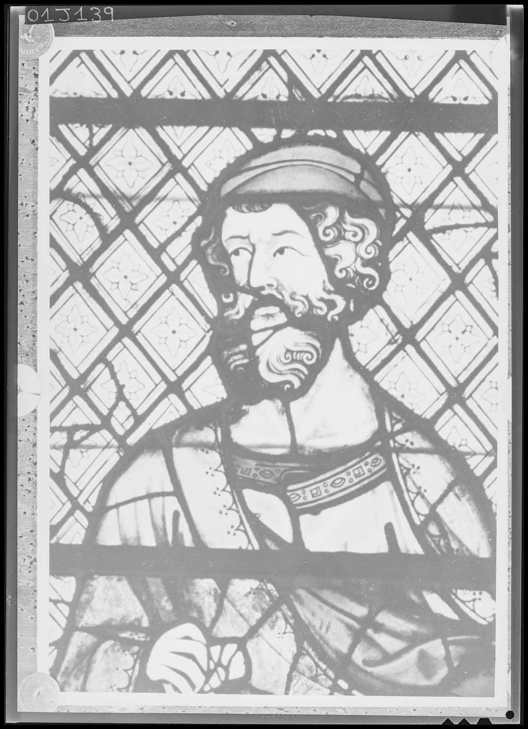 Eglise abbatiale : baie 205