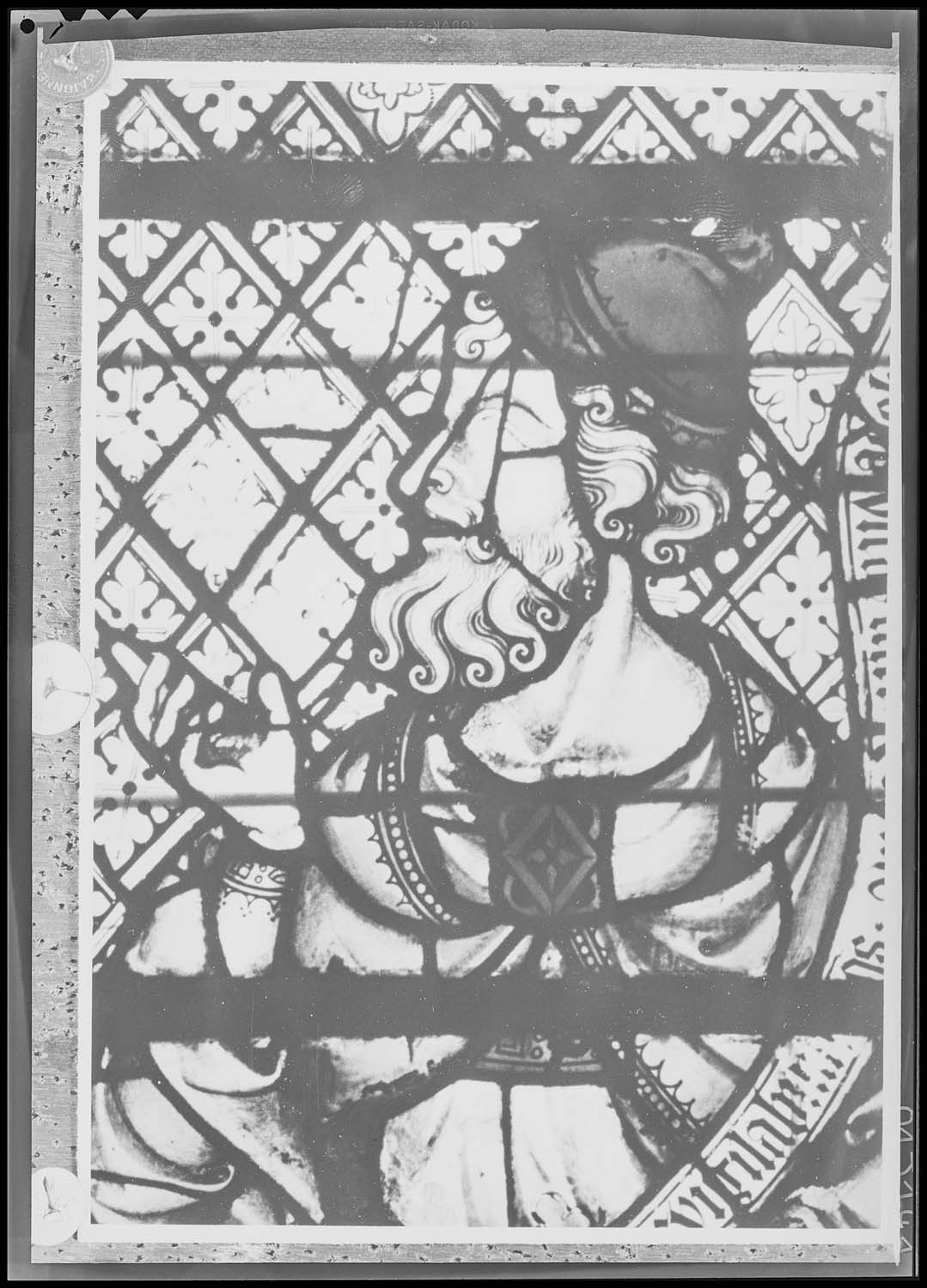 Eglise abbatiale : baie 205
