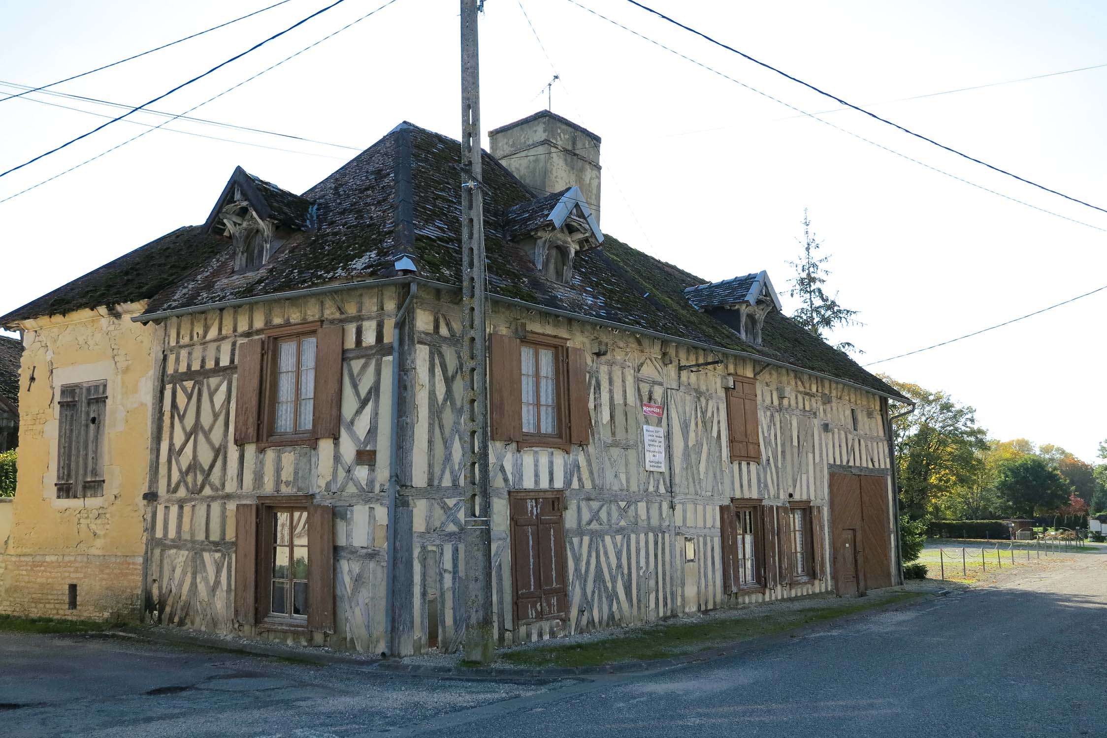 Façade, angle nord-ouest