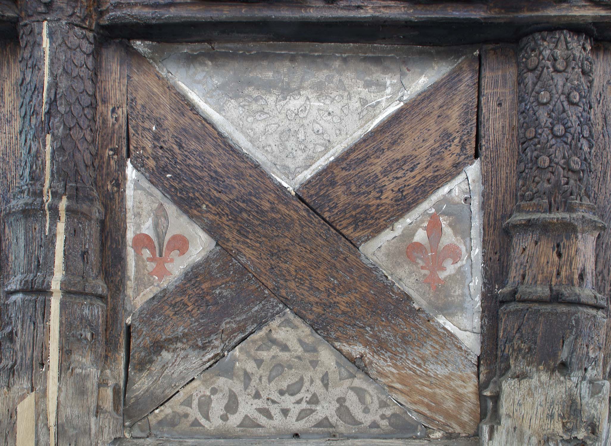 Deuxième croix de Saint-André en partant de la gauche, façade sur rue