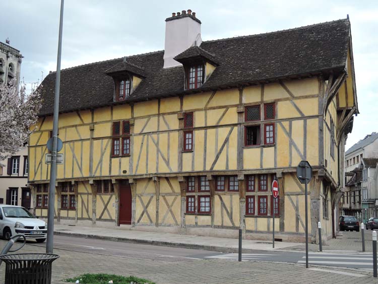 Élévation générale ouest depuis la rue Célestin-Philbois