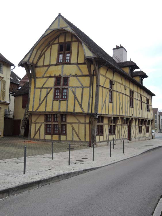 Élévation générale sud depuis la rue Célestin-Philbois