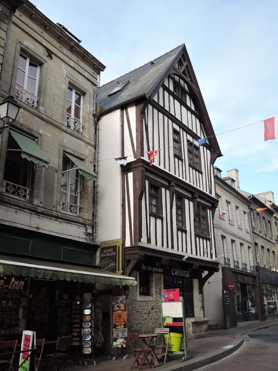 Élévation sur la rue Saint-Martin, vue latérale