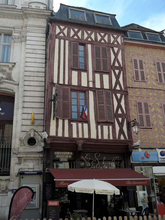 Élévation sur rue