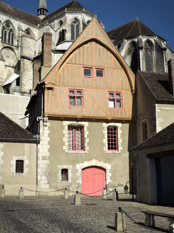 Élévation générale depuis la place