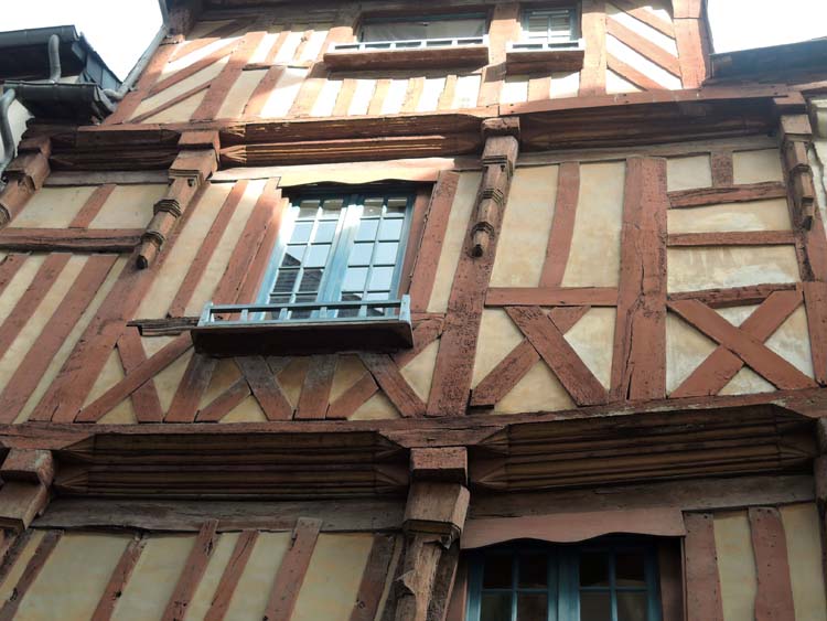 Élévation du premier étage de la façade sur rue