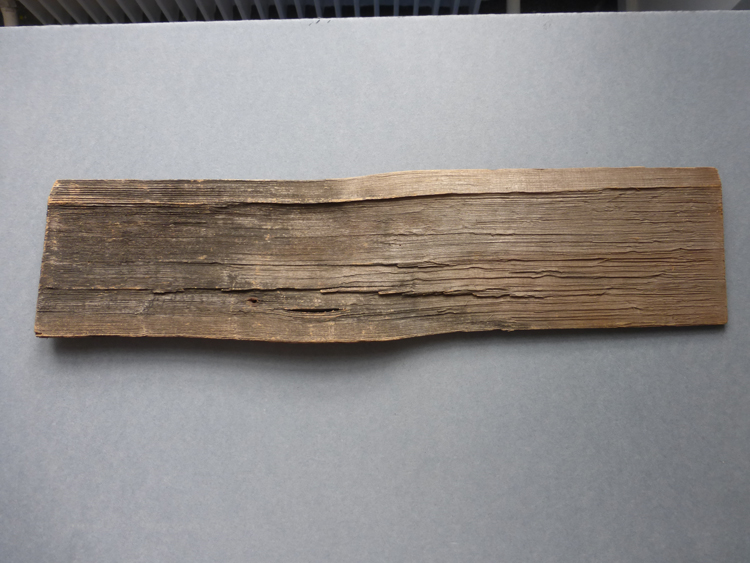 Bardeau ancien en sapin, recto