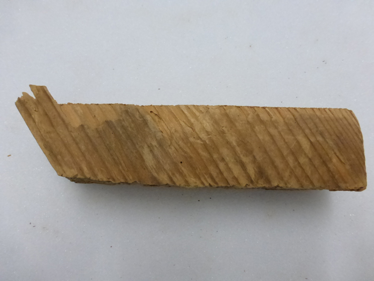Pièce de charpente : tenon pied de chevron
