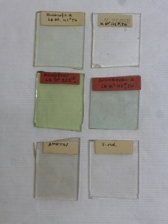 Échantillon de verre transparent Dichrofil A, Anhypio, Aphto, V plomb, Dichoroyal A, V ordiniare