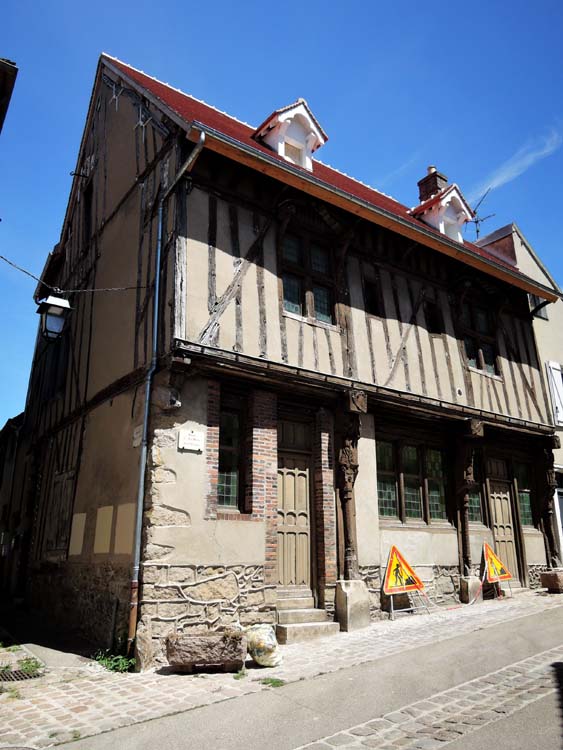 Élévation d’angle sur rue