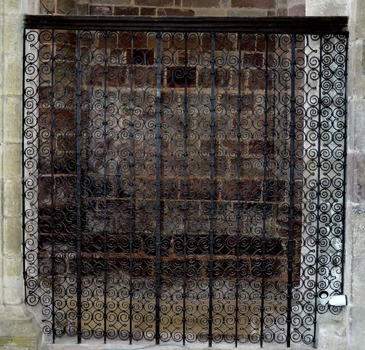 Grille 10 : vue générale depuis le choeur