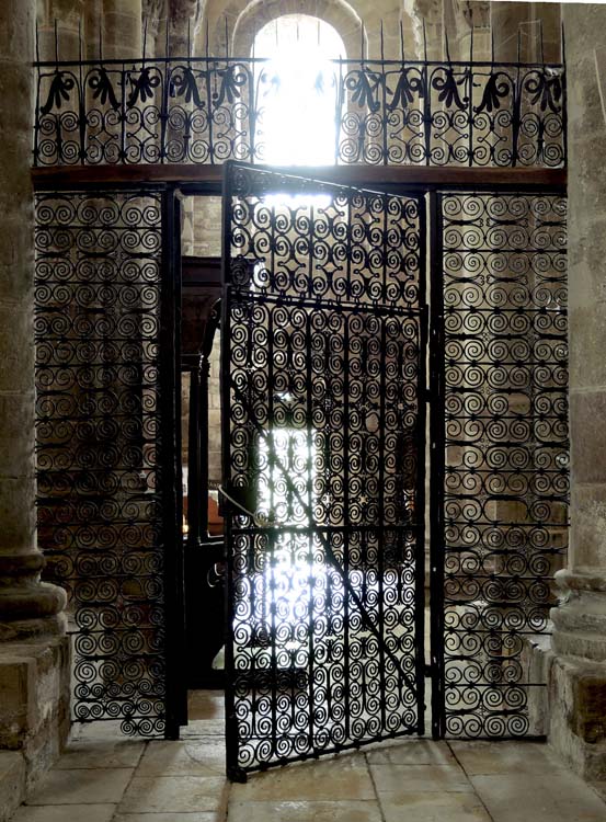 Grille 11 : vue générale depuis le choeur