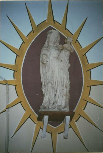 statue : Vierge à l'Enfant,pierre, 16e siecle, vue de face