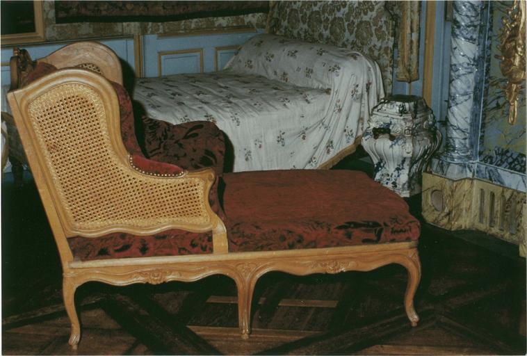 chaise longue, vue de côté