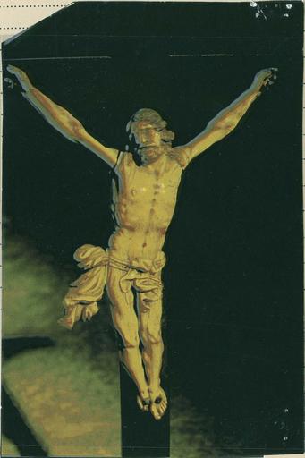 statuette : Christ en croix, ivoire et bois, 18e siècle