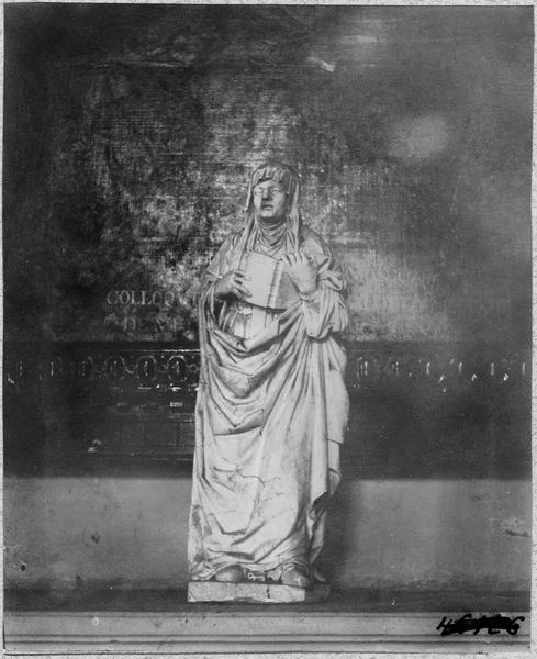 statue : sainte Monique, vue générale