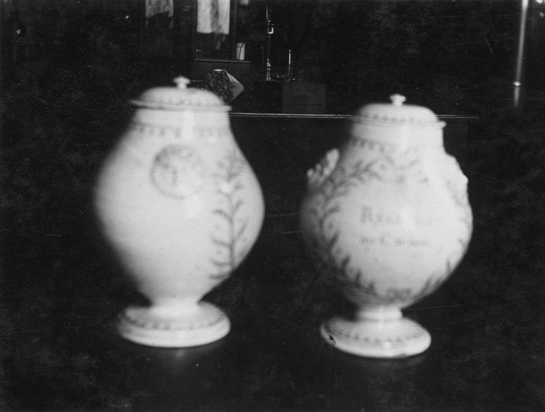 vases décoratifs, vue générale