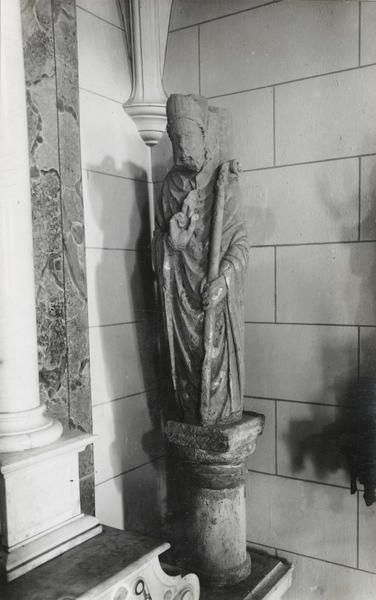 statue (grandeur nature) : saint Rambert, vue générale - © Ministère de la Culture (France), Médiathèque du patrimoine et de la photographie (objets mobiliers), tous droits réservés