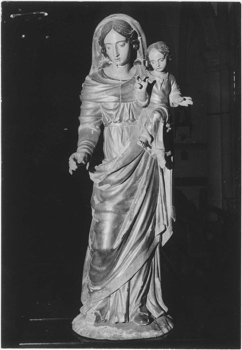 Statue : Vierge à l’Enfant