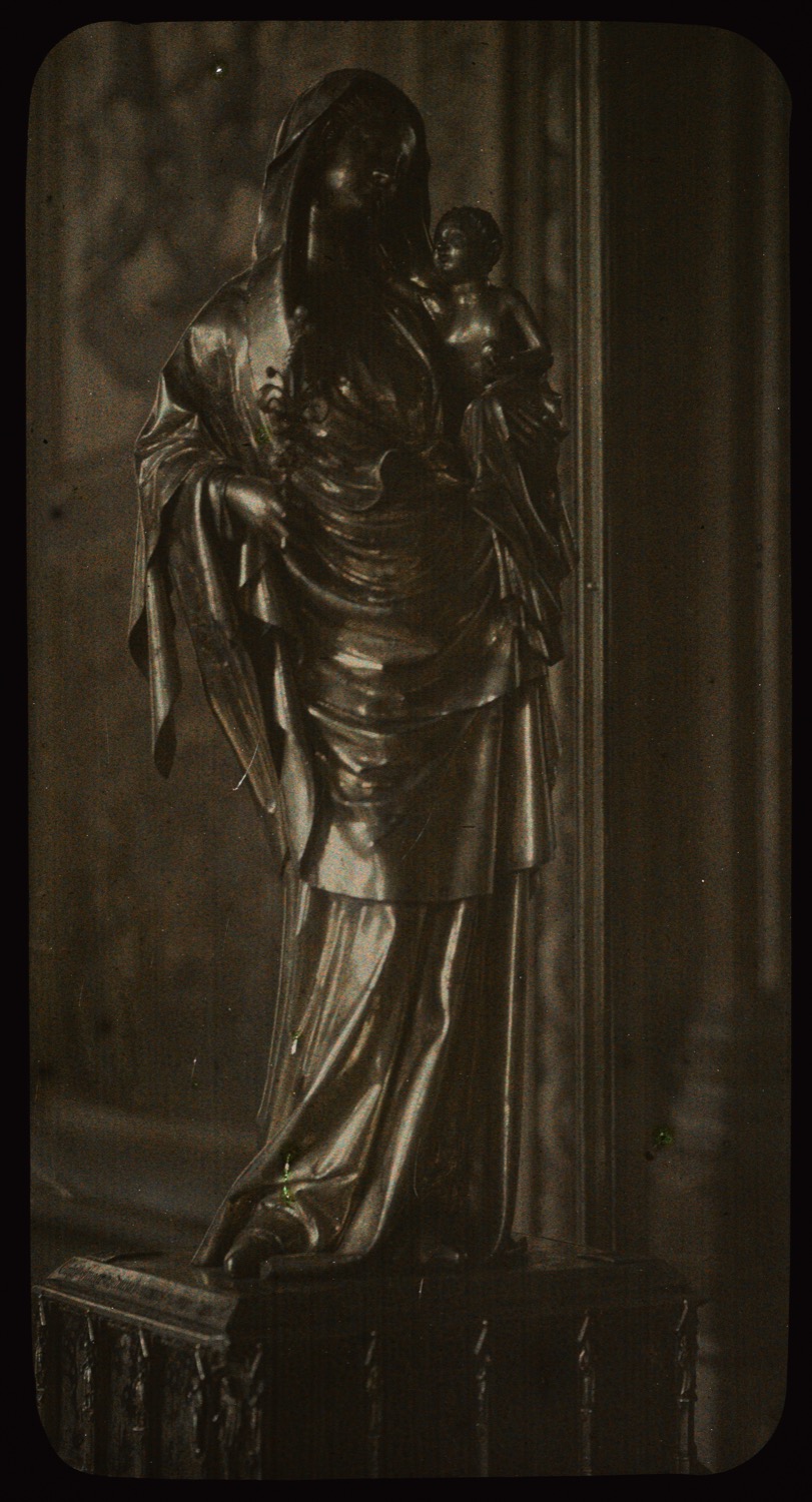 Statue : Vierge de Jeanne d’Evreux