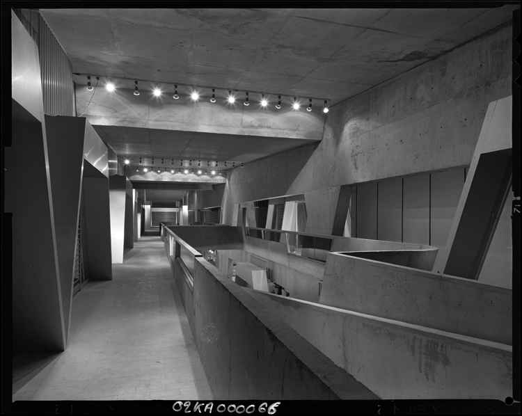 Galerie commerciale au second niveau