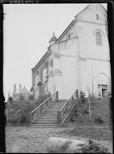 Façade est, escalier extérieur