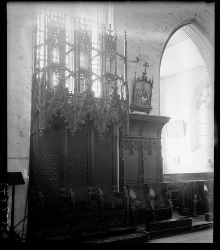 Intérieur : stalles du choeur