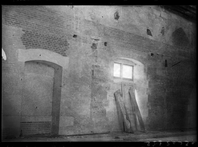 Salle des Etats en cours de restauration, fenêtres