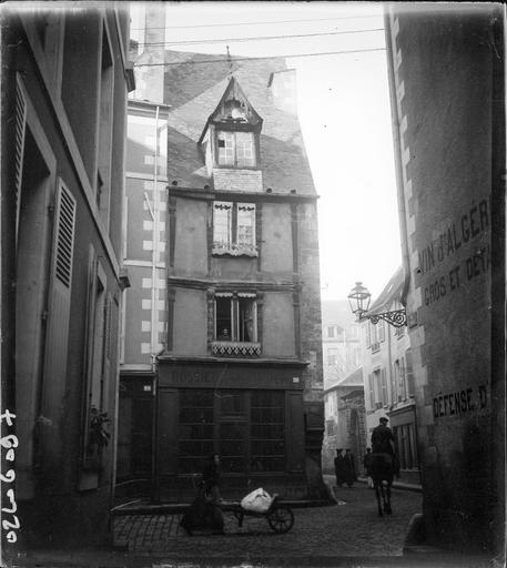 Façade sur une ruelle