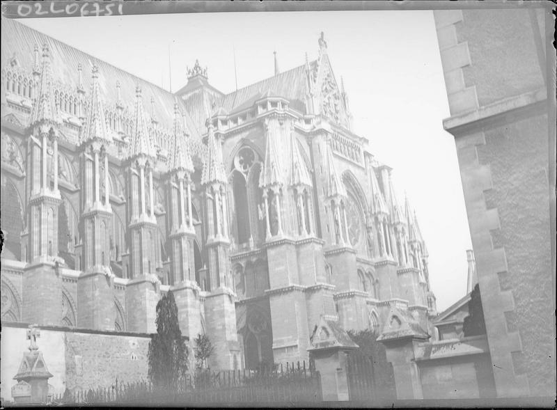 Transept sud et façade