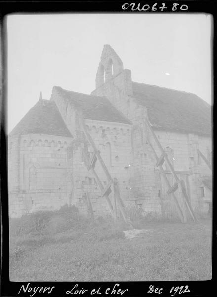 Façade nord en cours de restauration