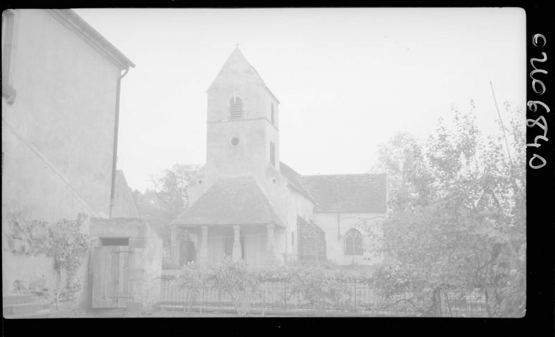 Ensemble ouest et clocher-porche