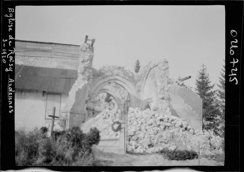 Ruines de la nef, dommages de guerre