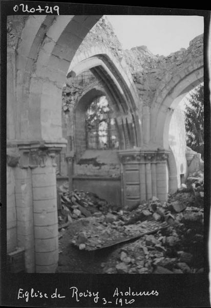 Ruines de la nef, dommages de guerre