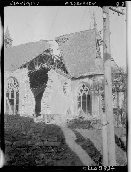 Eglise en ruines, dommages de guerre