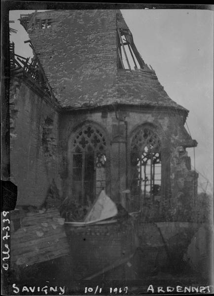 Abside en ruines, dommages de guerre