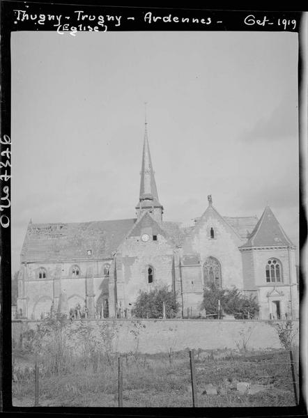 Ensemble sud endommagé et clocher